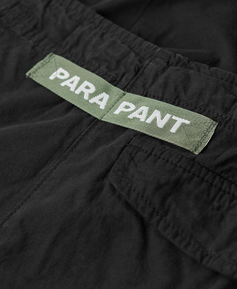 Vintage Baggy Parachute Pants | Black