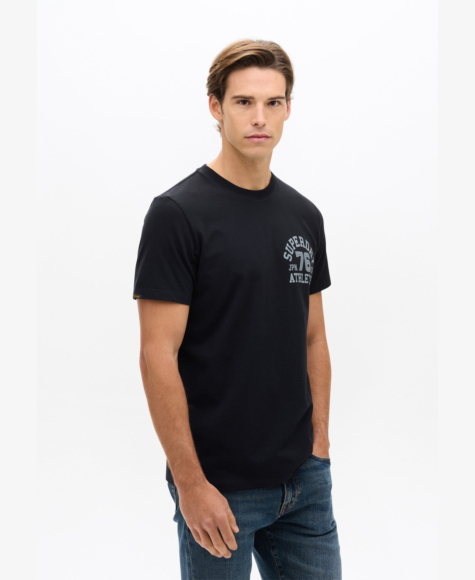 Athletic Essential Chest Tee | Black