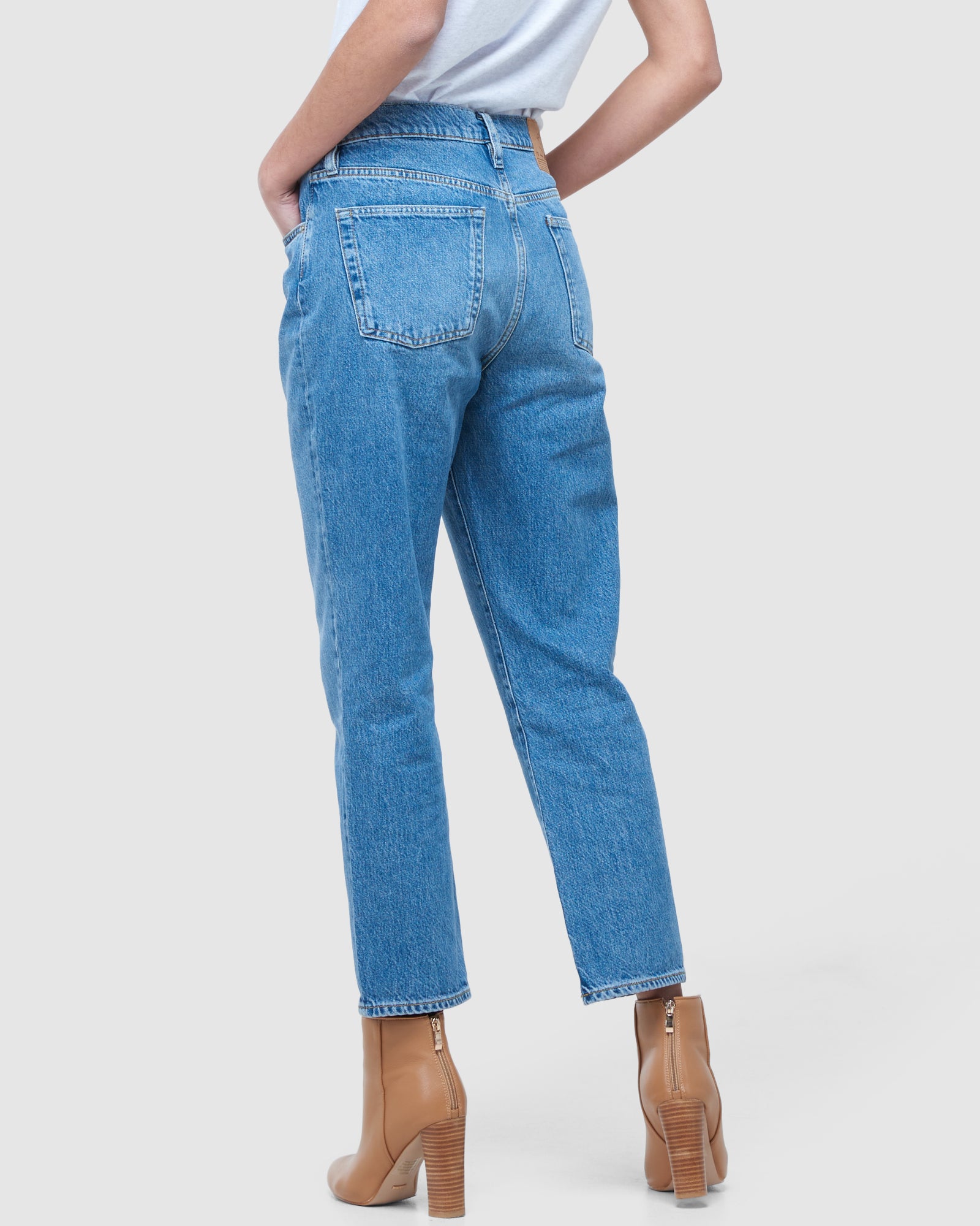 High Rise Straight Jeans | Mid Indigo Aged 30