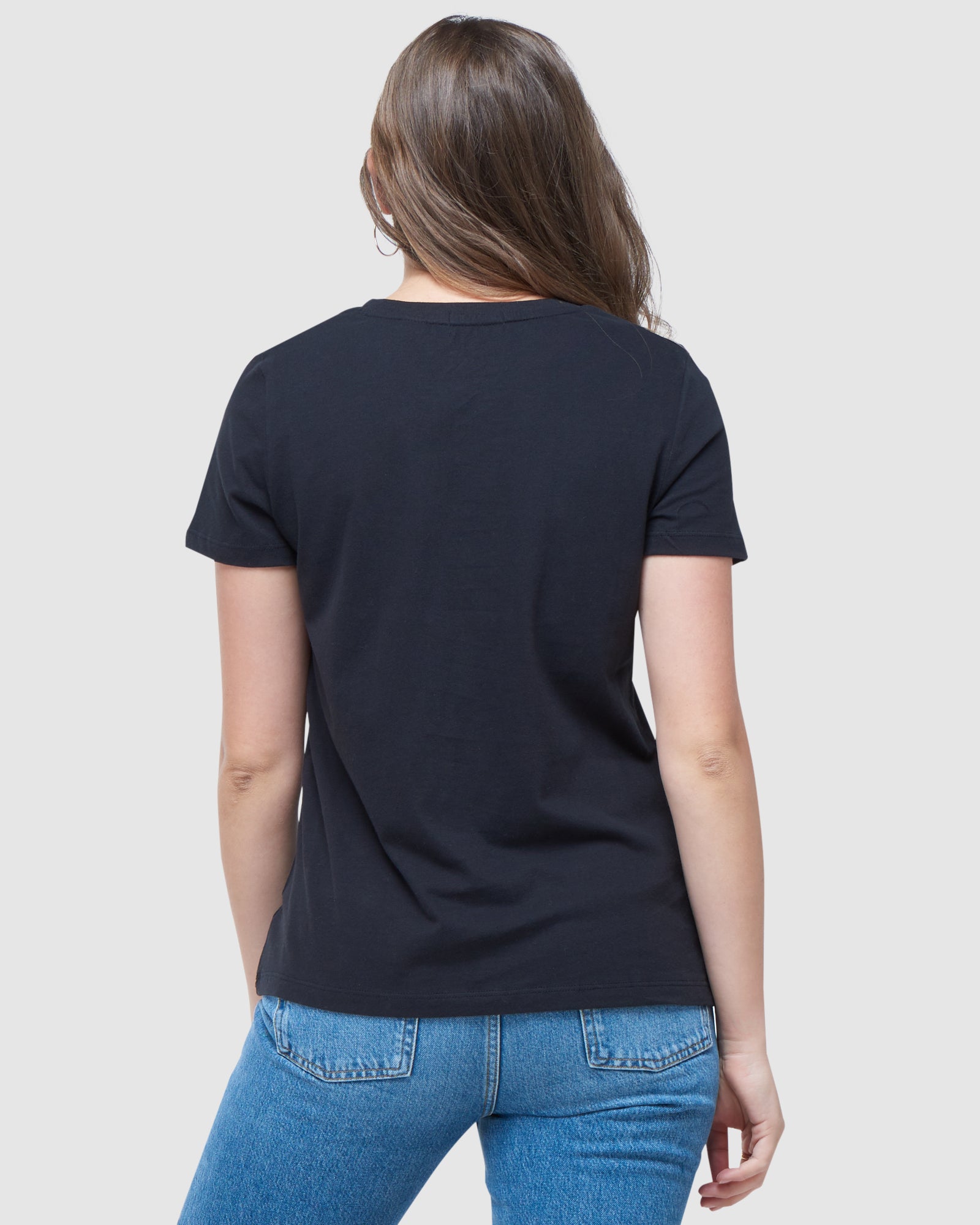 Essential T Shirt | Black – Superdry